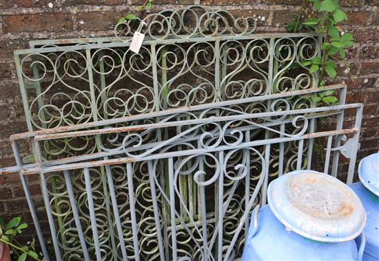 2 pairs of gates